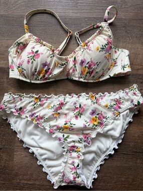 Shade & Shore Cream Ruffle Bikini Bottoms with Subtle Floral Trim